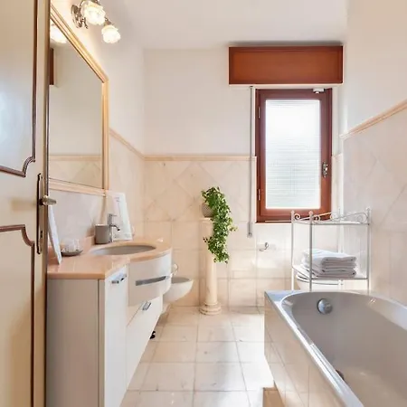 Casa vacanze Quiete Villa,exclusive Garden In Dei Marmi *