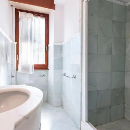 度假居 Quiete Villa,exclusive Garden In Dei Marmi *
