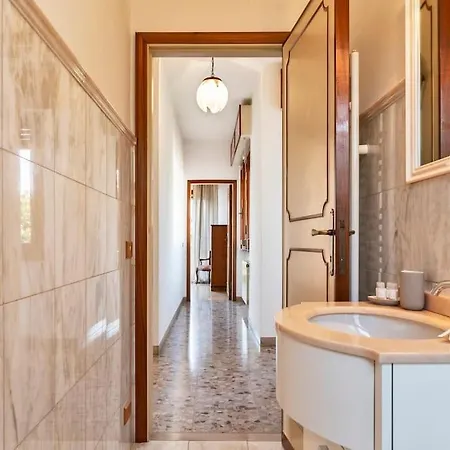 Quiete Villa,exclusive Garden In Dei Marmi 马尔米堡