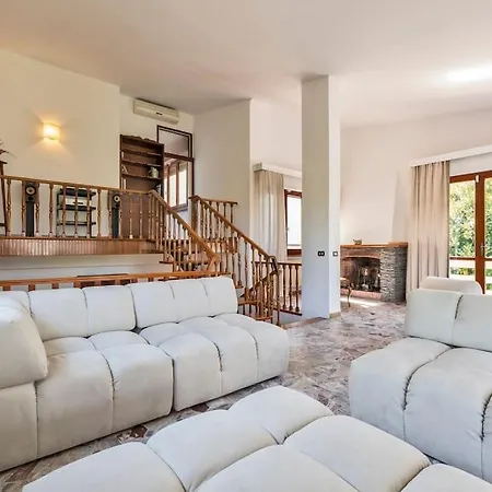 Quiete Villa,exclusive Garden In Dei Marmi * 马尔米堡