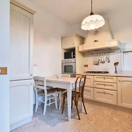Casa vacanze Quiete Villa,exclusive Garden In Dei Marmi Forte dei Marmi